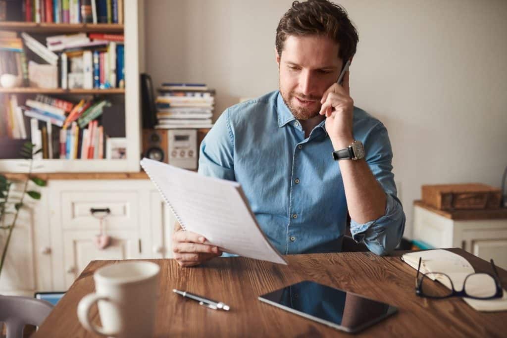 claims adjuster