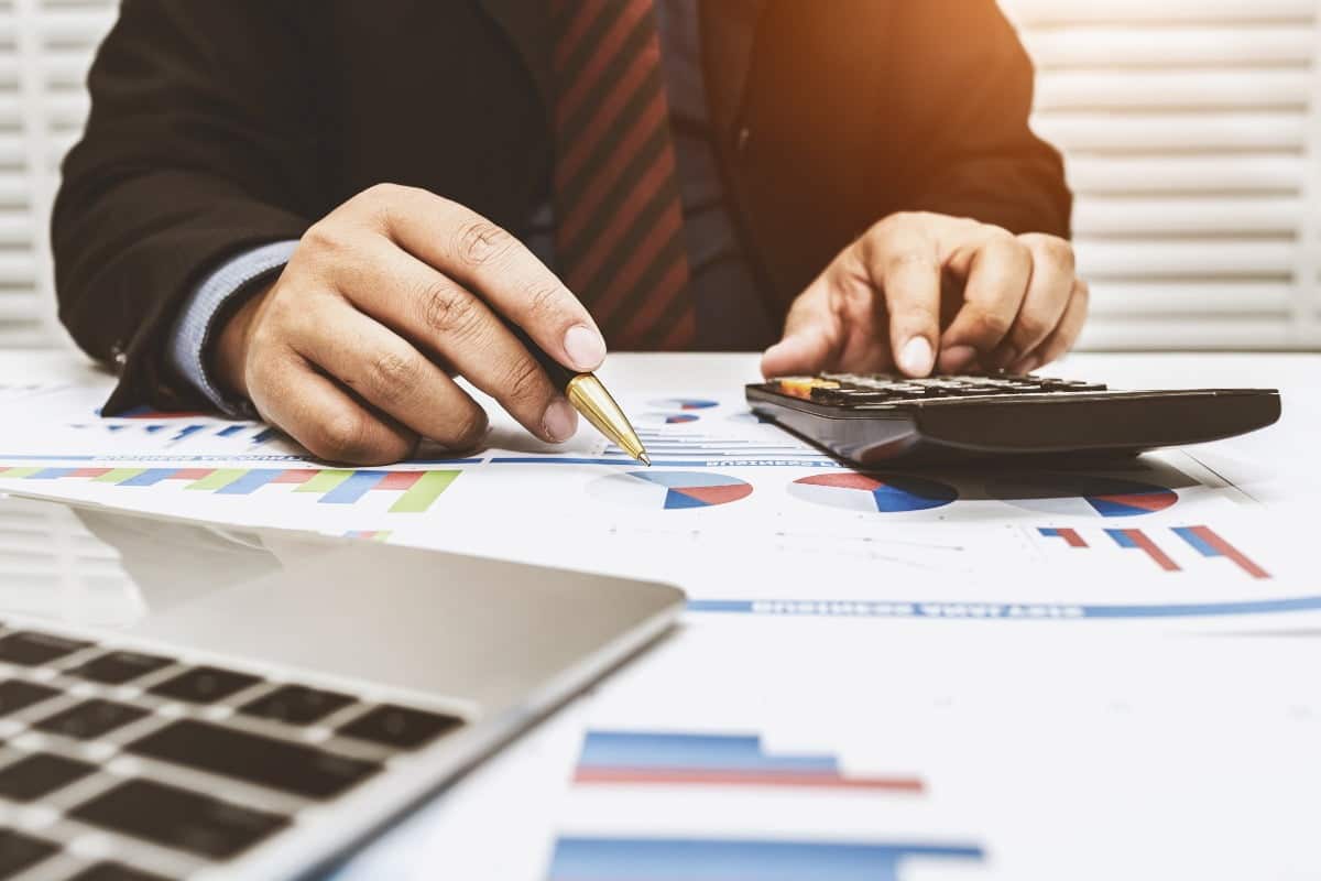 Tips to Help Independent Insurance Adjusters Get Through the Tax Season